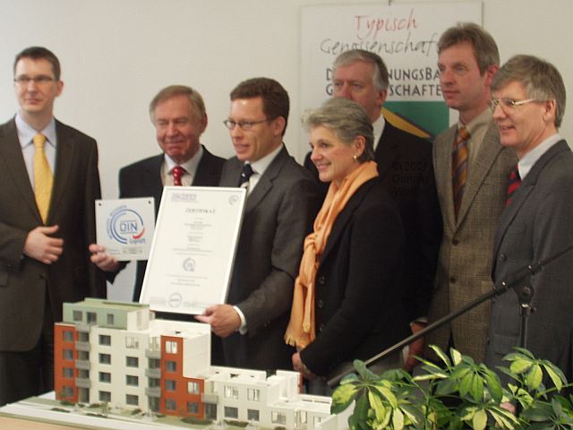 Foto: Zertifizierung Ostland Wohnungsgenossenschaft eG
